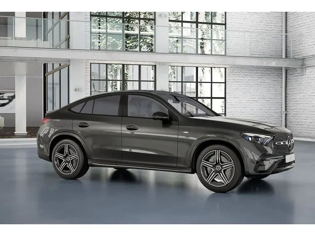 Gebraucht Mercedes GLC300e AMG 204 PS (150 kW) 2025 Grau SUV