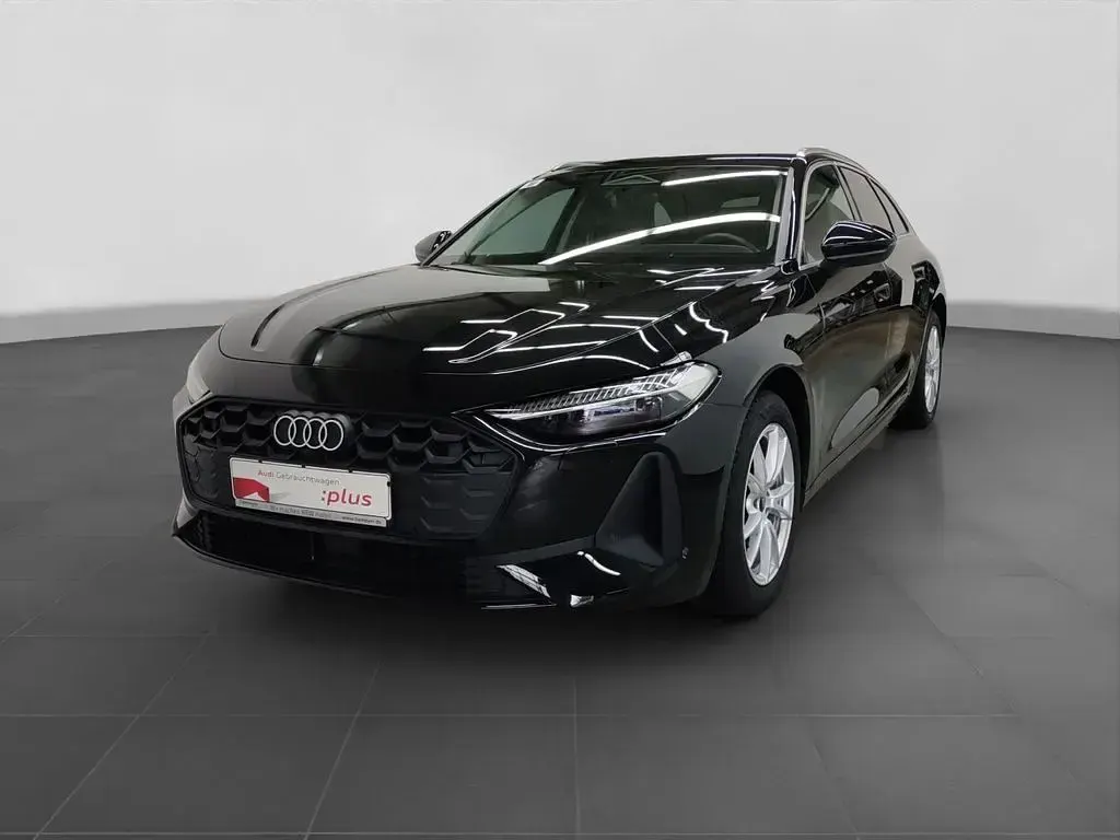 Gebraucht Audi A5 Sport 204 PS (150 kW) 2025 Schwarz Kombi