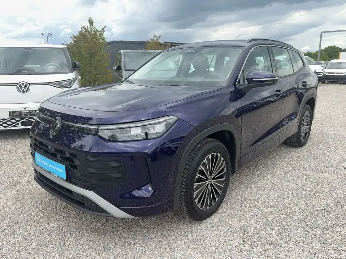 Gebraucht VW Tayron Life 193 PS (141 kW) 2025 Ultra violet SUV