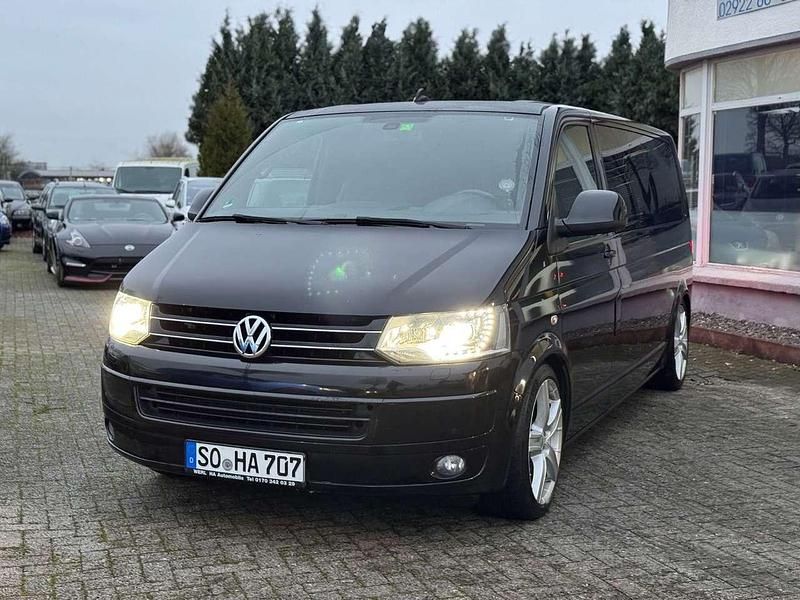 Gebraucht VW Transporter 179 PS (131 kW) 2015 Deep black perleffekt Van