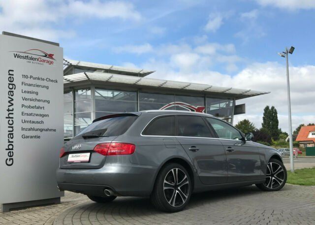 Gebraucht Audi A4 Ambiente 190 PS (139 kW) 2011 Grau metallic Kombi