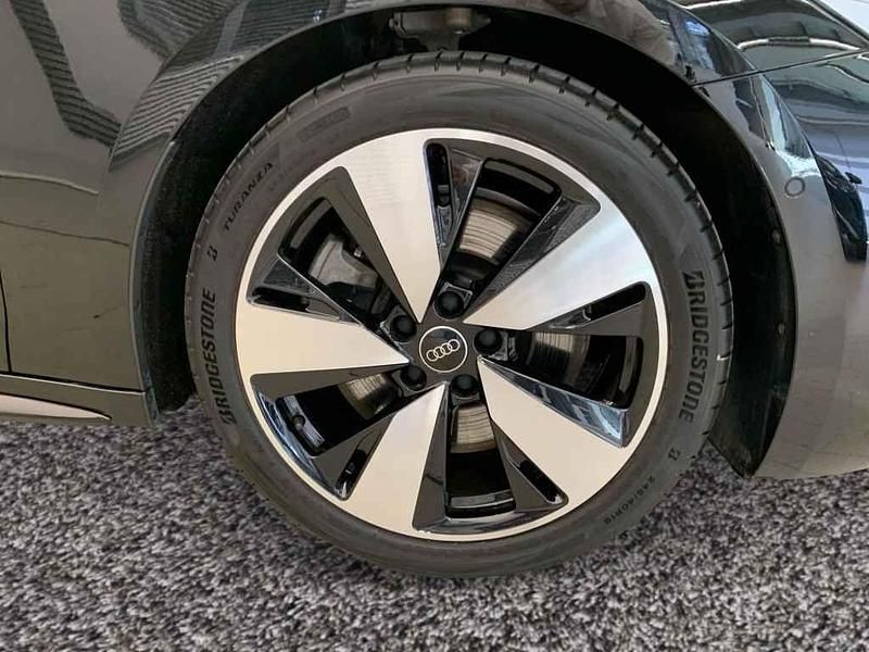 Second-hand Audi A5 Ambiente 299 CP (219 kW) 2025 Negru Break