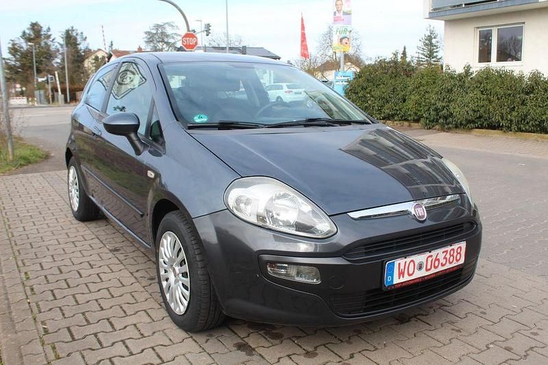 Gebraucht Fiat Punto Evo Active 77 PS (56 kW) 2009 Grau Kleinwagen