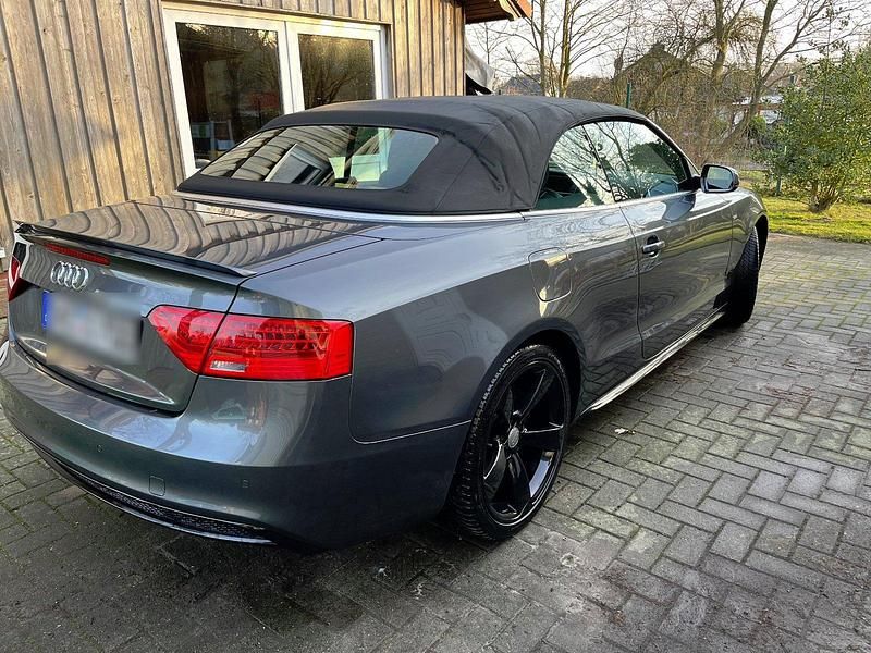 Gebraucht Audi A5 Cabriolet 190 PS (139 kW) 2016 Grau Cabrio