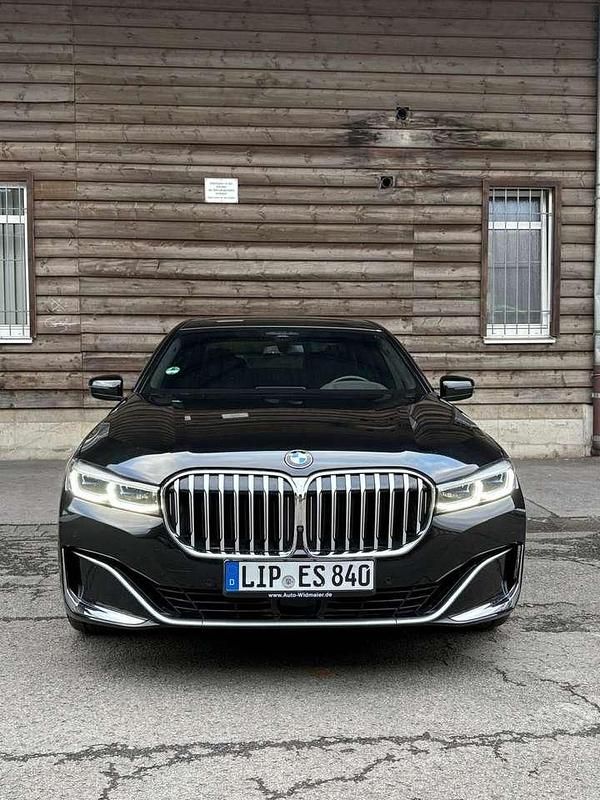 Gebraucht 2022 BMW 730 Limousine | 57.000 € (Etwas zu teuer) - Bild 1/4