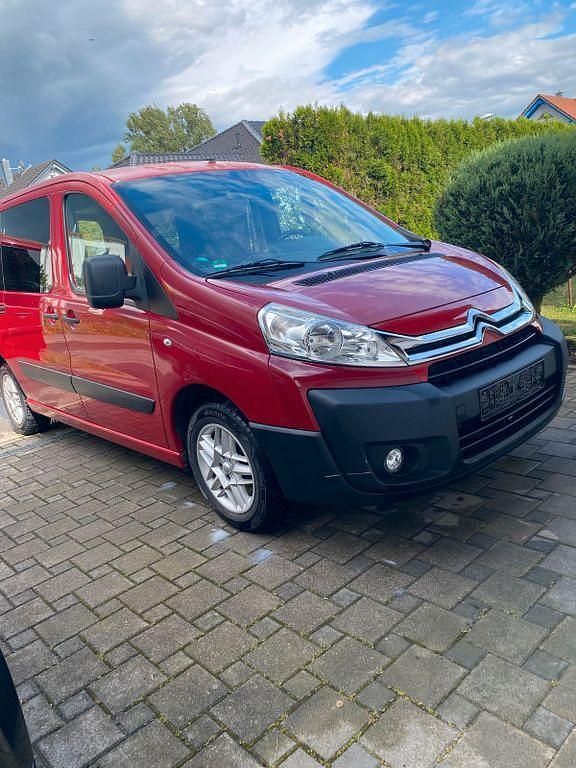 Rot Gebraucht 2012 Citroën Jumpy Van / Kleinbus | 7.100 € (Fairer Preis) - Bild 1/4