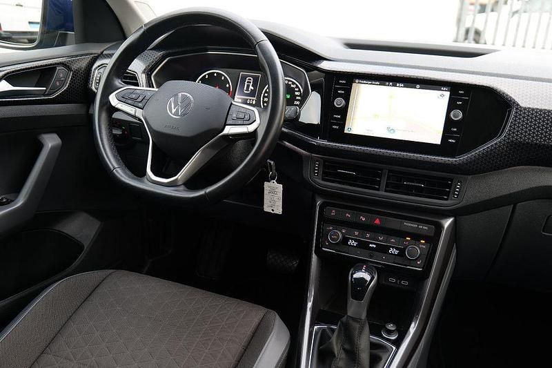 Gebraucht VW T-Cross Style 150 PS (110 kW) 2021 Reef blue metallic SUV