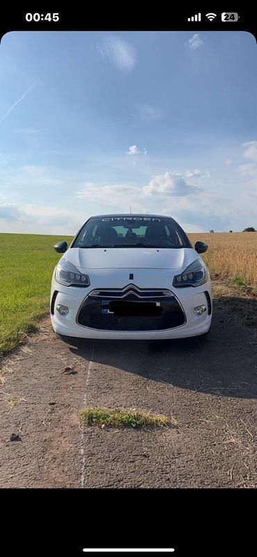 Weiß Gebraucht 2014 Citroën DS3 Kleinwagen | 5.900 € (Etwas zu teuer) - Bild 1/4