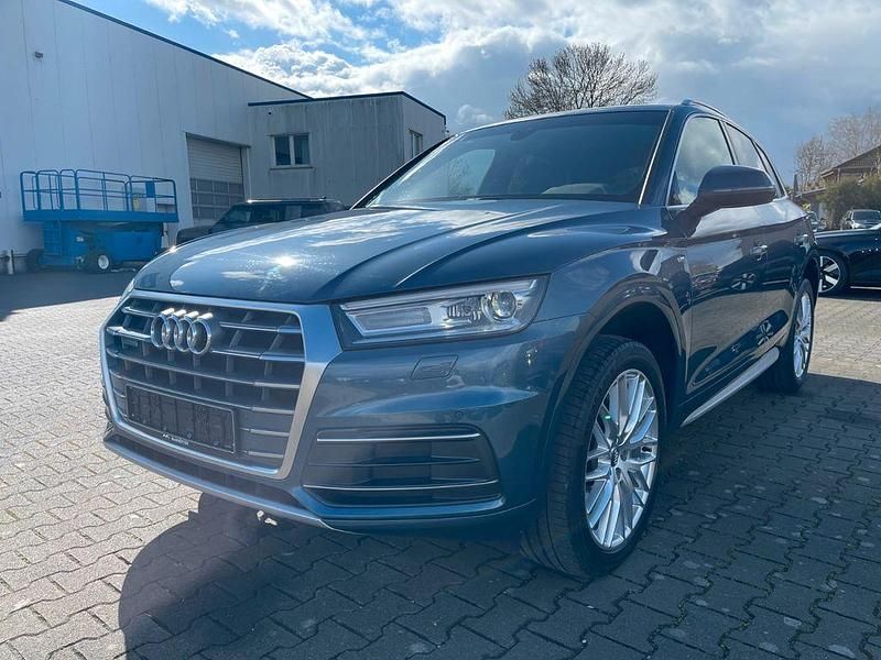 Gebraucht Audi Q5 S-Line 190 PS (139 kW) 2018 Utopiablau SUV