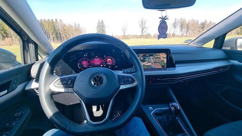 Gebraucht VW Golf VII 116 PS (85 kW) 2020 Grau Limousine