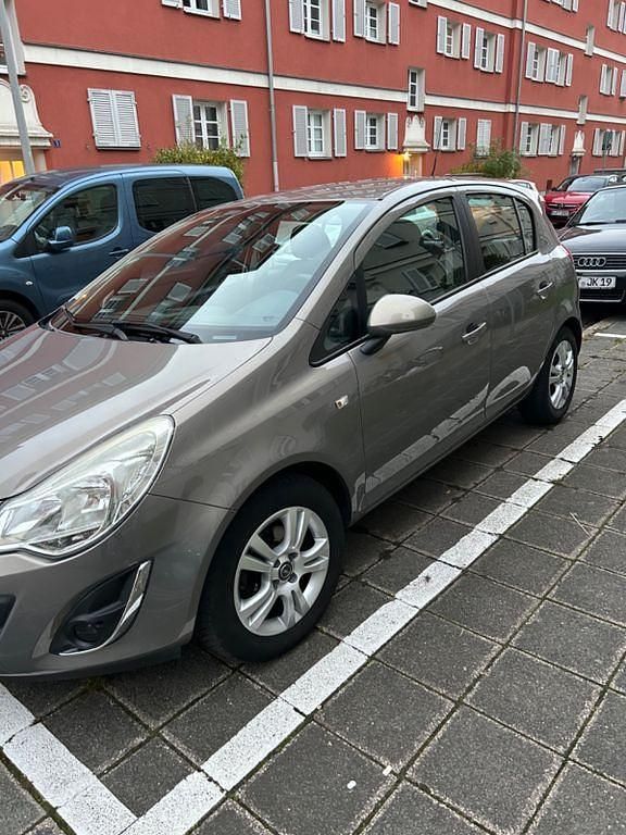 Grau Gebraucht 2013 Opel Corsa Kleinwagen | 4.500 € (Fairer Preis) - Bild 1/4