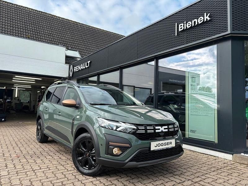 Neu Dacia Jogger Extreme 101 PS (74 kW) 2025 Grün Van / Kleinbus