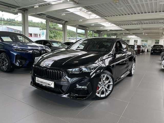 Schwarz Gebraucht 2024 BMW 220 Comfort Edition Coupé | 34.350 € (Fairer Preis) - Bild 1/3
