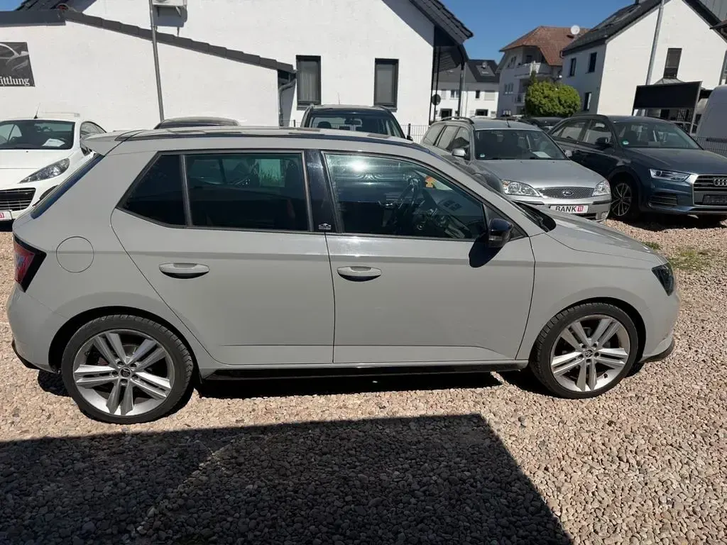 Gebraucht Skoda Fabia Monte Carlo 90 PS (66 kW) 2016 Grau Limousine