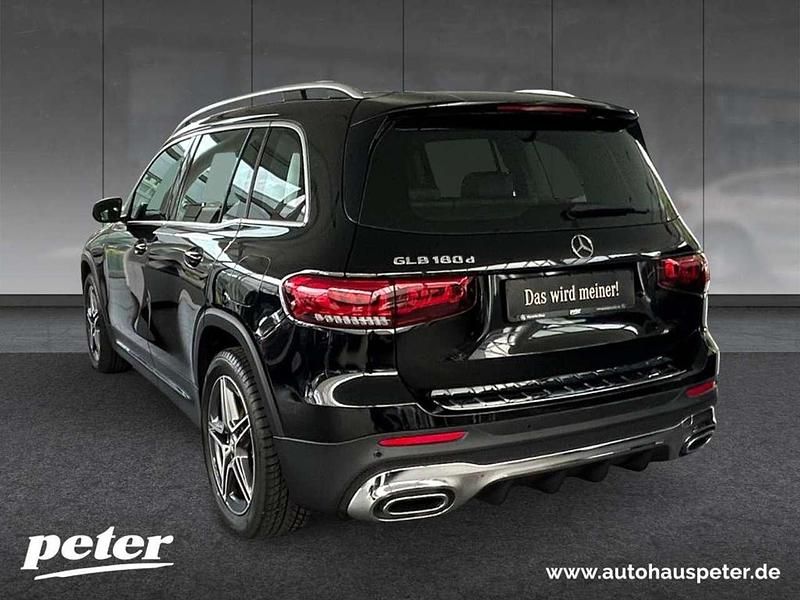 Gebraucht Mercedes GLB180 AMG 116 PS (85 kW) 2022 Metalliclack kosmosschwarz SUV