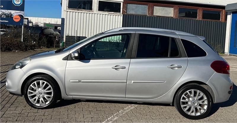 Gebraucht Renault Clio GrandTour 103 PS (75 kW) 2011 Silber Kombi