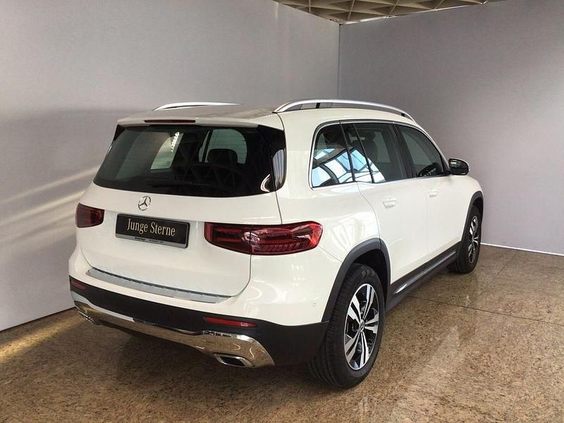 Gebraucht Mercedes GLB200 Advanced 163 PS (119 kW) 2024 Unilack polarweiß SUV