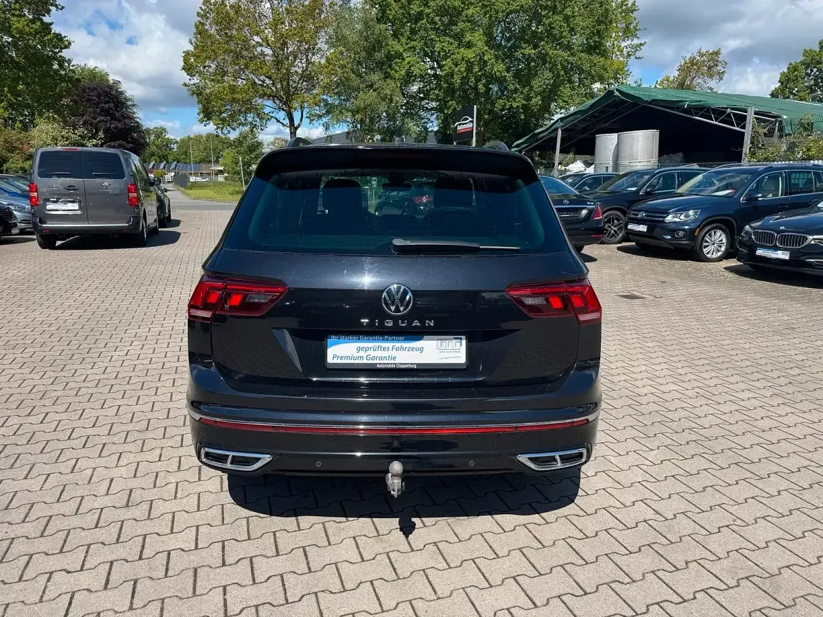 Gebraucht VW Tiguan R-line 150 PS (110 kW) 2021 Schwarz SUV
