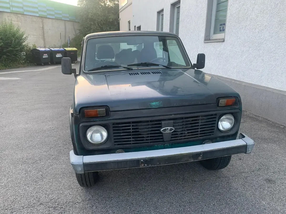 Gebraucht Lada niva 86 PS (63 kW) 2008 Grün SUV