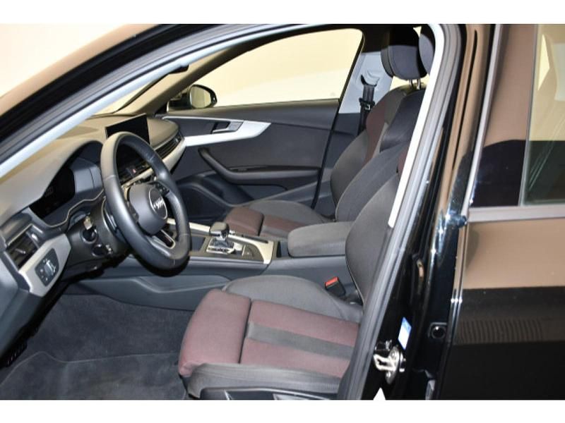 Gebraucht Audi A4 Advanced 204 PS (150 kW) 2022 Limousine