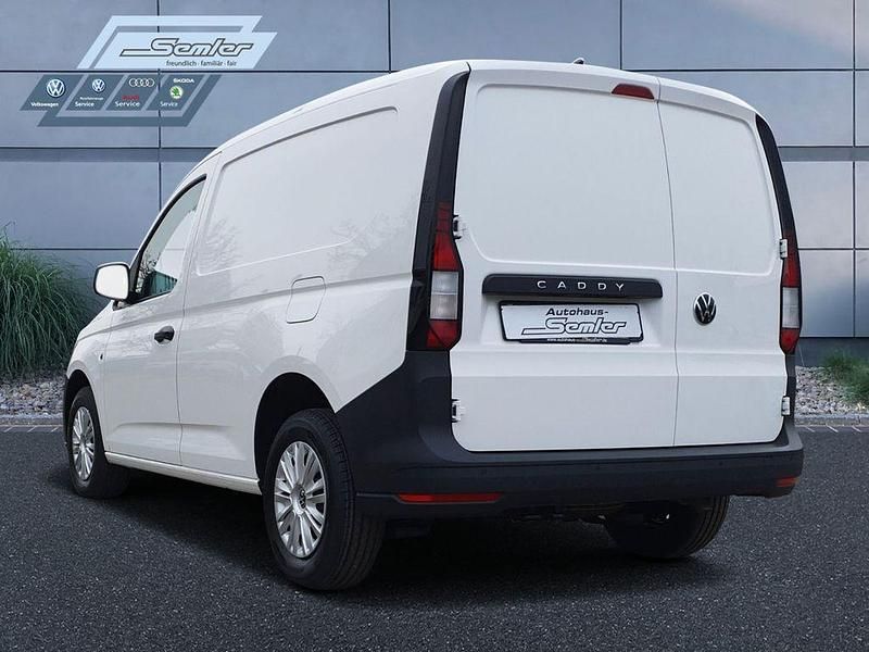 Gebraucht VW Caddy Basis 102 PS (75 kW) 2024 Weiss Van / Kleinbus