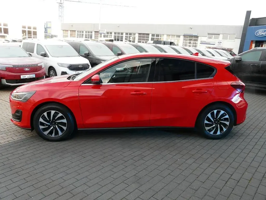 Gebraucht Ford Focus Titanium X 155 PS (114 kW) 2023 Rot Limousine