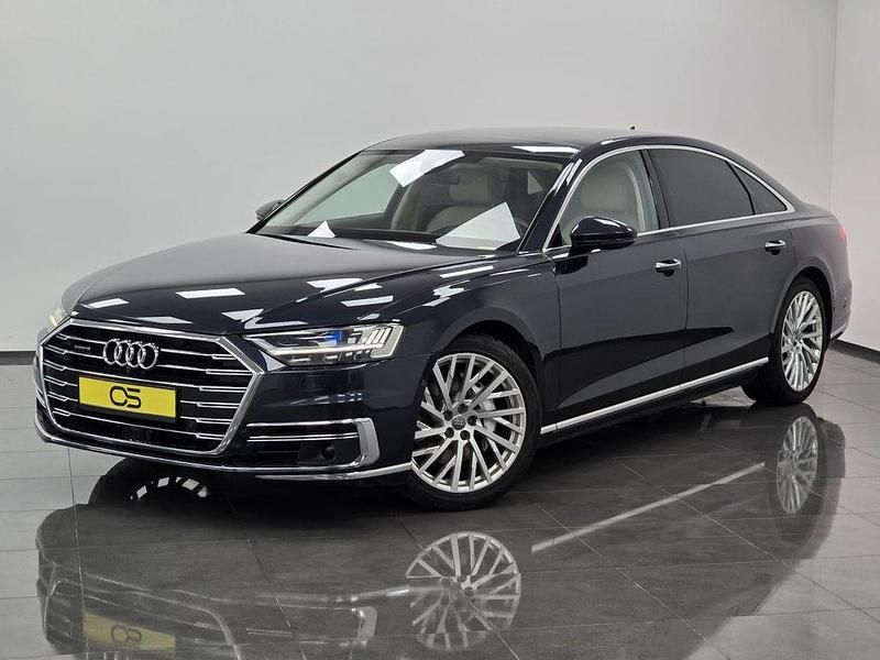 Mondscheinblau metallic Gebraucht 2018 Audi A8 Ambiente Limousine | 45.900 € (Teuer) - Bild 1/4