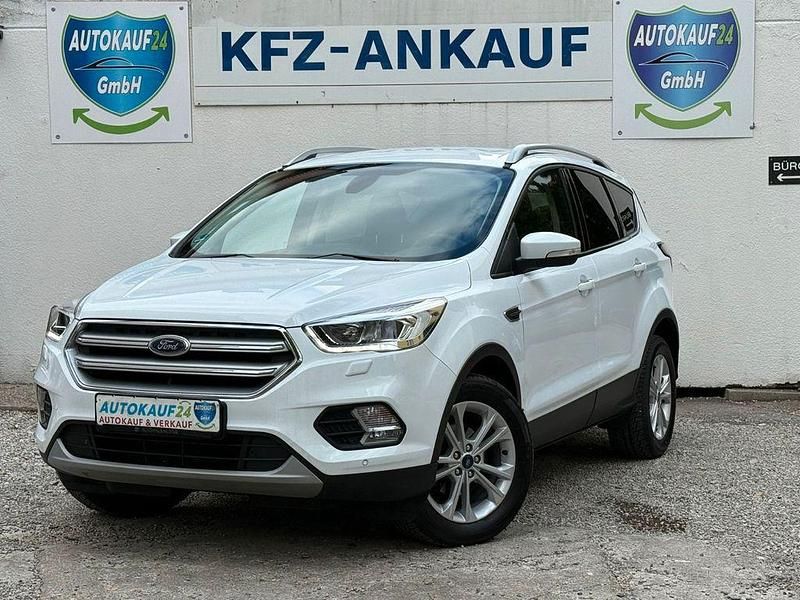 Weiß Gebraucht 2018 Ford Kuga Titanium SUV | 11.690 € (Superpreis) - Bild 1/4