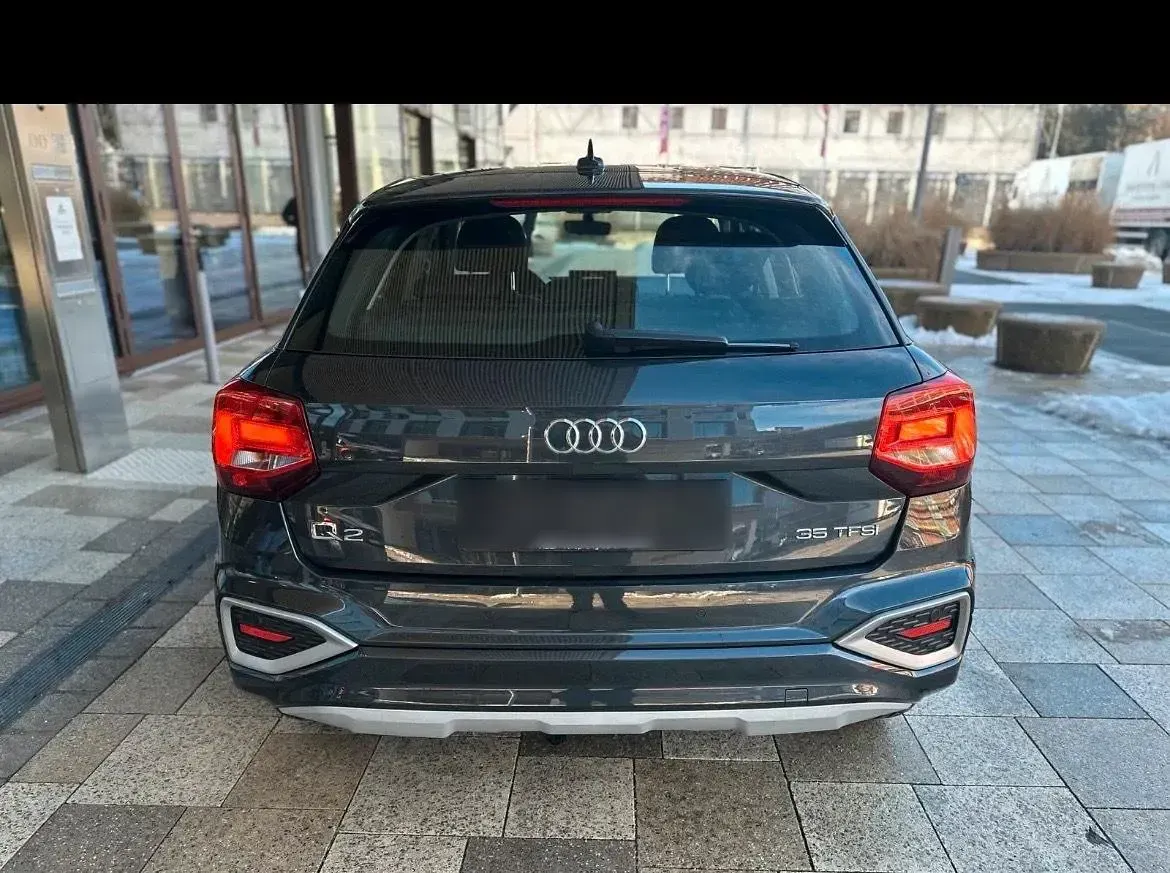 Gebraucht Audi Q2 150 PS (110 kW) 2022 Grau SUV