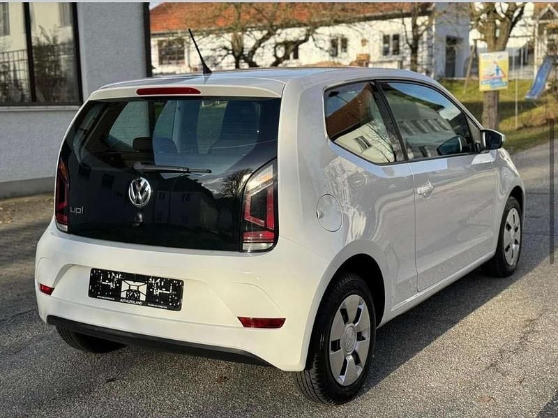 Second-hand VW up! move up! 60 CP (44 kW) 2017 Alb Hatchback