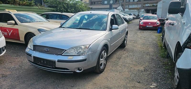Grau Gebraucht 2002 Ford Mondeo Limousine | 1.100 € (Superpreis) - Bild 1/4