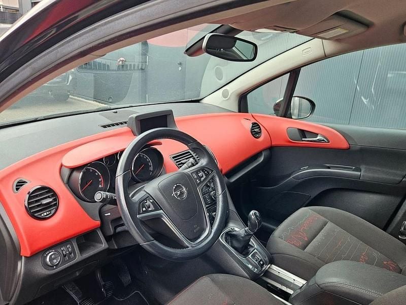 Gebraucht Opel Meriva Edition 140 PS (102 kW) 2010 Schwarz Van / Kleinbus