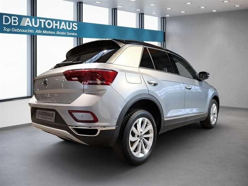 Gebraucht VW T-Roc Style 150 PS (110 kW) 2024 Silber SUV