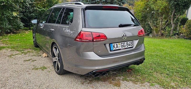 Gebraucht VW Golf VII R 300 PS (220 kW) 2015 Grau Kombi
