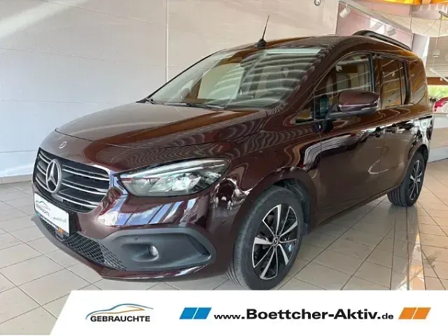 Gebraucht Mercedes T180 Edition 116 PS (85 kW) 2023 Van / Kleinbus
