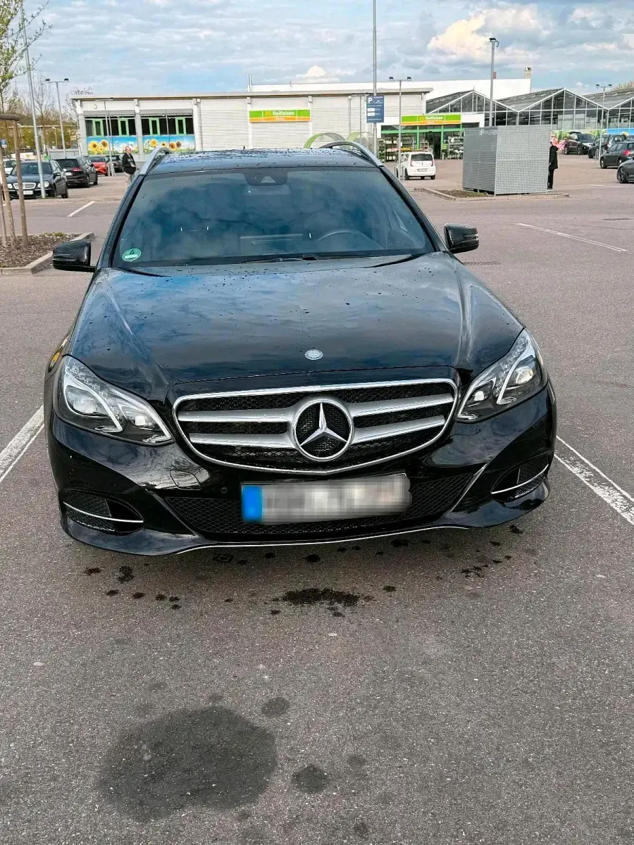 Second-hand Mercedes E200 202 CP (148 kW) 2014 Negru Break