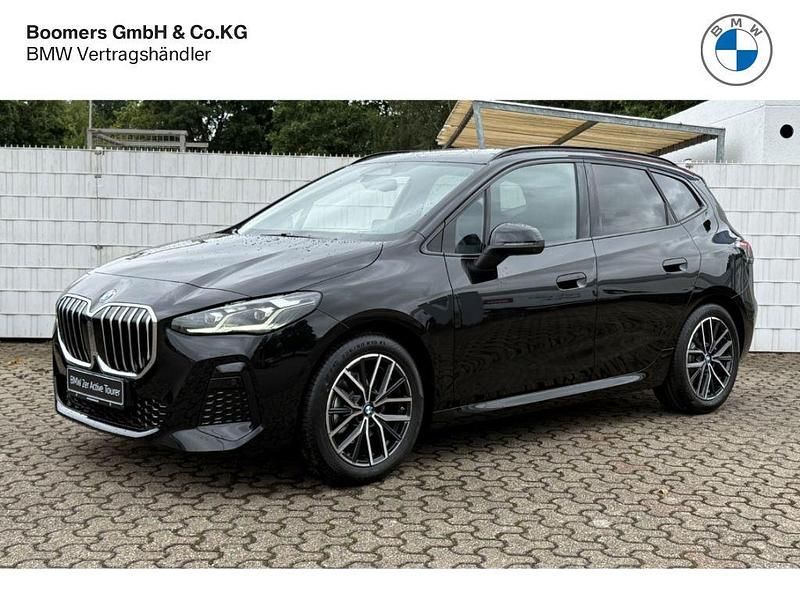 Schwarz Neu 2025 BMW 218 Active Tourer M Sport Van / Kleinbus | 46.490 € - Bild 1/4