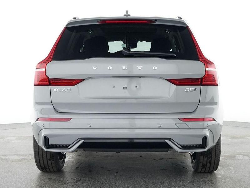 Gebraucht Volvo XC60 Plus 250 PS (183 kW) 2025 Grau SUV