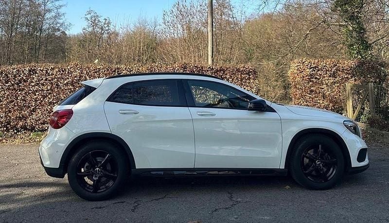 Gebraucht Mercedes GLA220 170 PS (125 kW) 2014 Weiß SUV