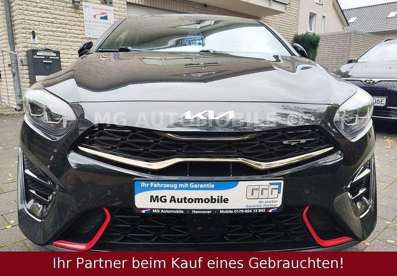 Gebraucht Kia ProCeed GT 204 PS (150 kW) 2022 Schwarz Kleinwagen