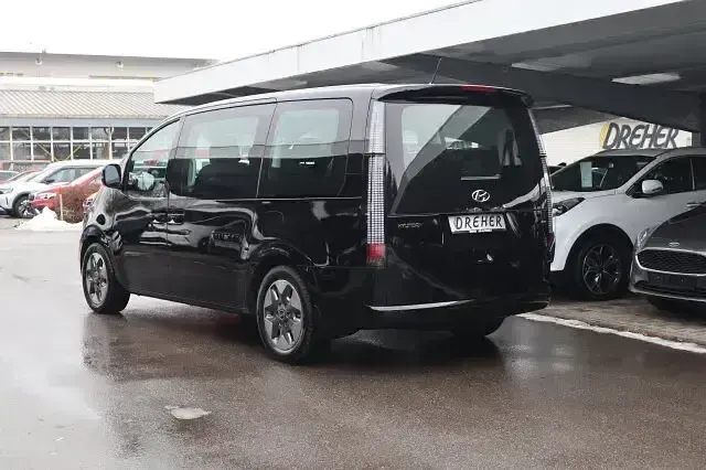 Gebraucht Hyundai Staria Trend 177 PS (130 kW) 2023 Schwarz Van / Kleinbus
