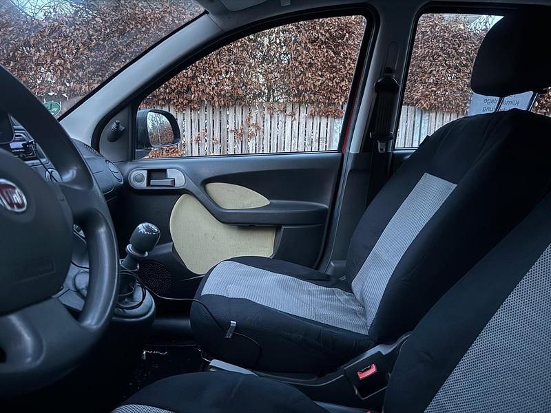 Rot Gebraucht 2010 Fiat Panda Kleinwagen | 1.400 € (Etwas zu teuer) - Bild 1/4