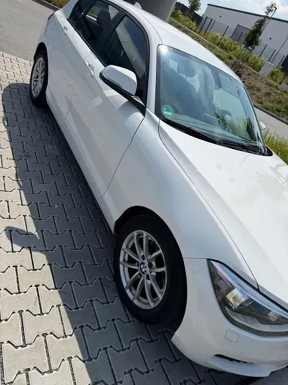 Gebraucht BMW 118 143 PS (105 kW) 2012 Weiß Kleinwagen