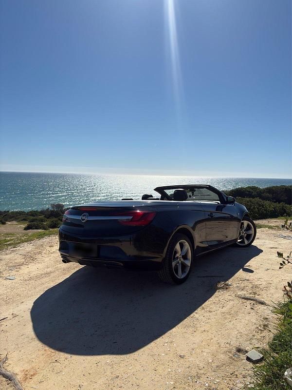 Gebraucht Opel Cascada 165 PS (121 kW) 2014 Schwarz Cabrio