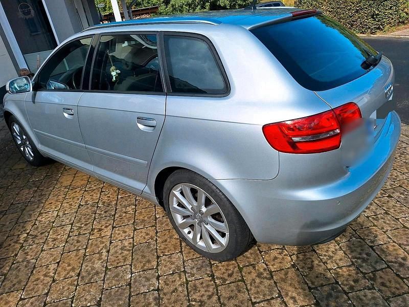 Second-hand Audi A3 105 CP (77 kW) 2011 Argintiu Hatchback