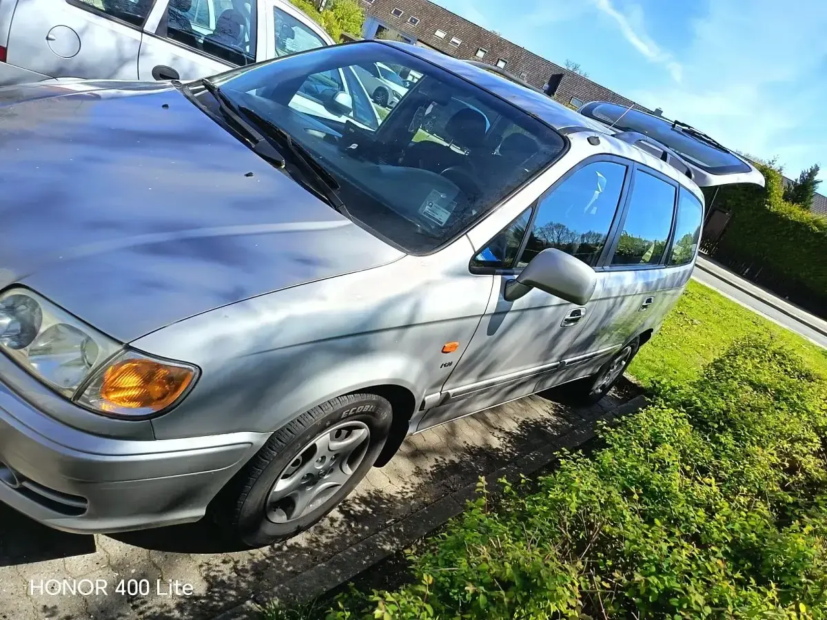 Gebraucht Hyundai Trajet 120 PS (88 kW) 2004 Silber Van / Kleinbus