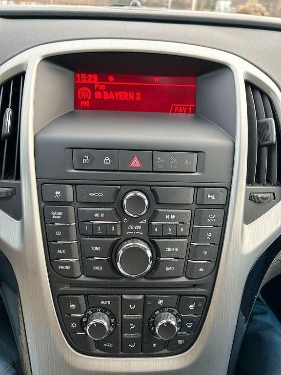 Gebraucht Opel Astra GTC 140 PS (102 kW) 2012 Rot Limousine