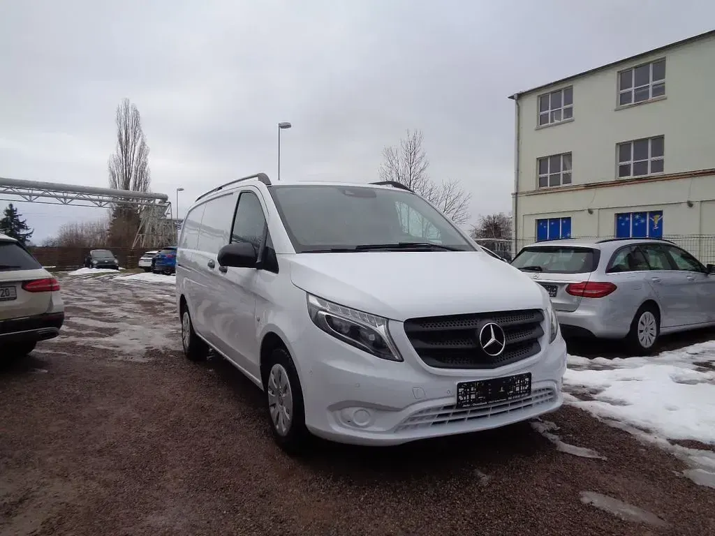 Gebraucht Mercedes Vito 163 PS (119 kW) 2017 Weiß Van