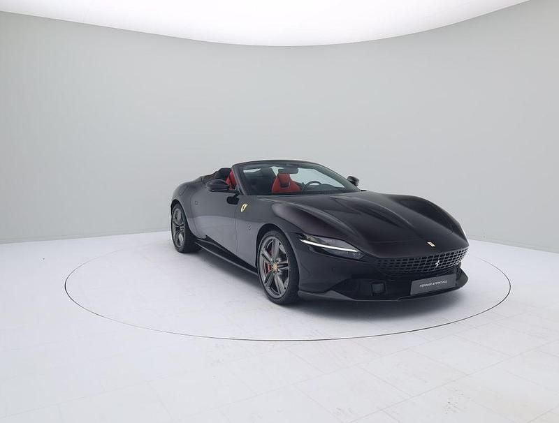 Second-hand Ferrari Roma 620 CP (456 kW) 2024 Negru Cabrio