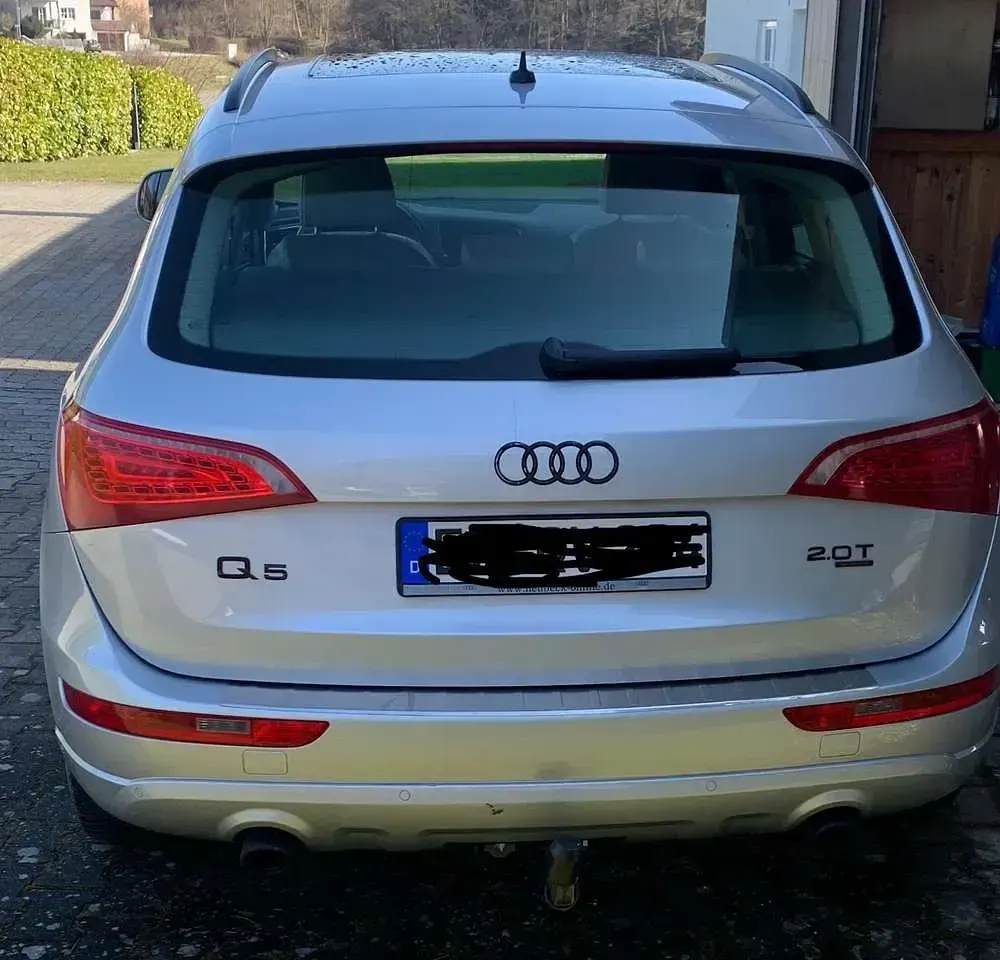 Używany Audi Q5 211 KM (155 kW) 2009 Szary SUV
